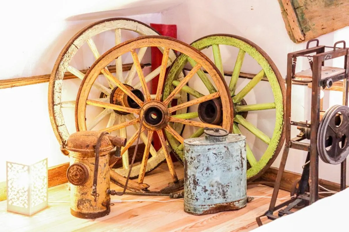 Hotel Le Moulin De Chamambard Saint-Denis-les-Bourg